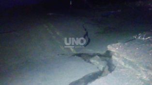 Se hundió un tramo de la ruta Nº1 y el paso se reestablecería el martes