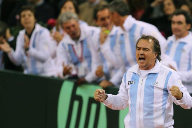 Nalbandian y Schwank ganaron el dobles y abrieron una esperanza