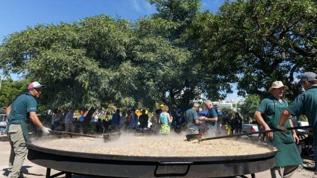 Tilcara realiza el sábado la Gran Paella Paraná.
