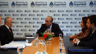 La Nación podría colaborar con la seguridad en barrios de Santa Fe