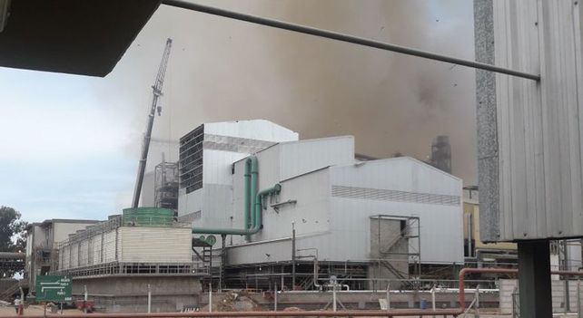 Las impactantes imágenes de la explosión de la cerealera