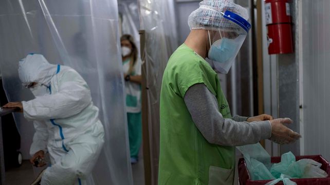 En Argentina se reportaron 8.586 nuevos contagios de coronavirus y 60 fallecimientos