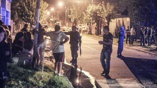 No lo ví, salió de atrás de un auto, dijo el policía que atropelló y mató a un nene
