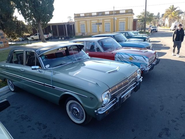 El rally de autos antiguos llega al departamento Castellanos