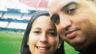 Condenan a una pareja por abusar de alumnas y hacer tríos con ellas