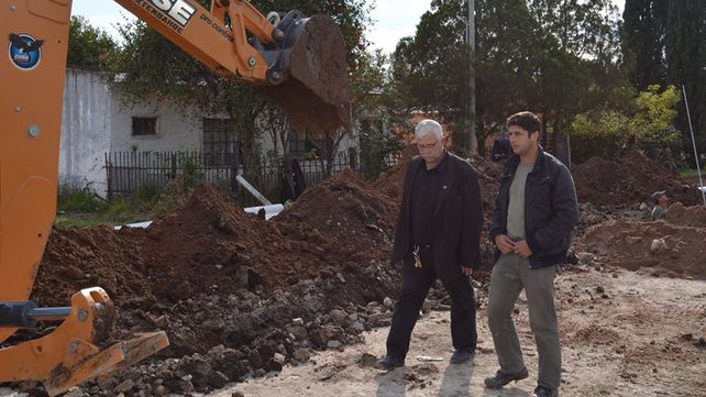 Asfaltado y mejoras. Dellizzotti afirmó que se hacen obras con recursos propios del municipio.