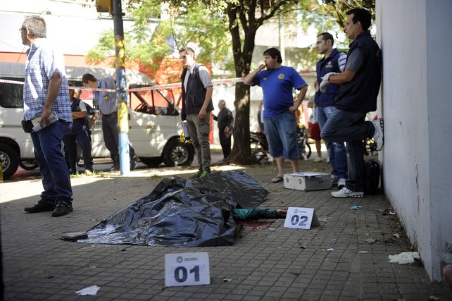 Trágico final de una pelea entre dos hombres que decidieron ajustar cuentas por el amor de una mujer