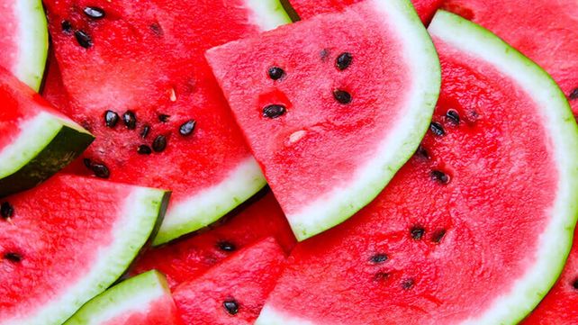 ¿Qué alimentos ayudan a soportar mejor el calor?