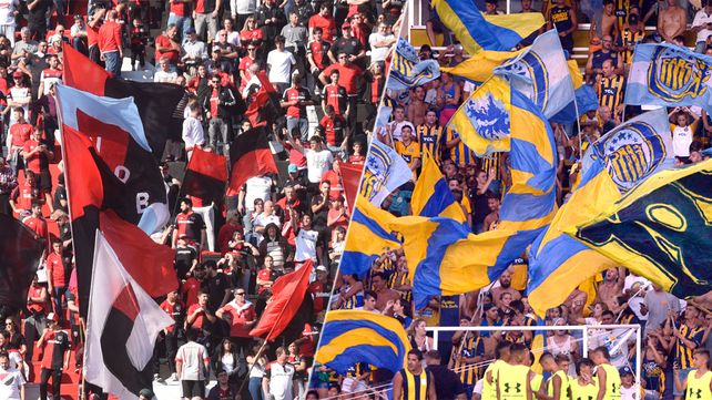 Los hinchas de Newells y Central deberán superar problemas con la programación de los partidos.