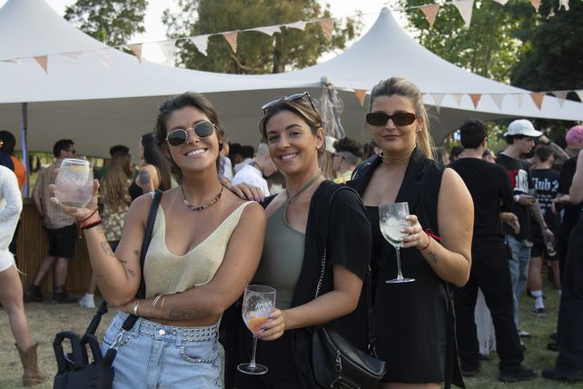 Manuela Barulich, Romi Pelliccioni y Agus Márcoli.  