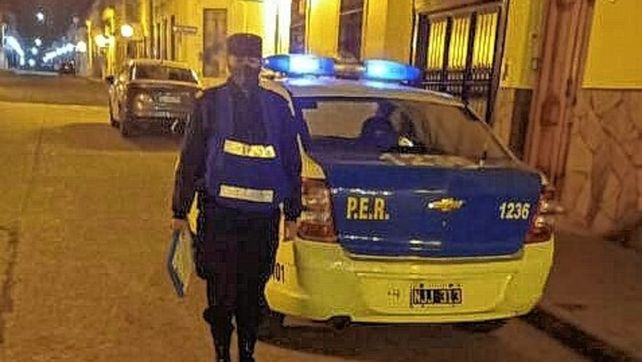 Victoria: quiso evadir un control y lesionó a un policía