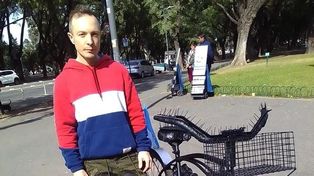 Guillermo, el herrero que adaptó su bicicleta para evitar que se la roben.&nbsp;