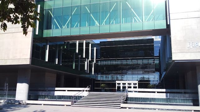 Imputaron a cuatro abogados por amenazas y extorsiones a la madre de una adolescente en un juicio por abuso