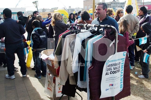 Para popularizar la avenida, Aristóbulo venderá al costo