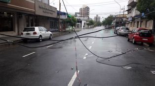 Desvíos en el tránsito por cables caídos