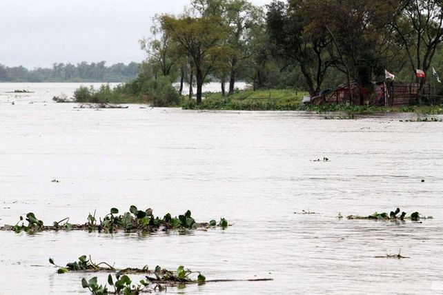 Otras 15 familias evacuadas volvieron a sus casas en Santa Fe