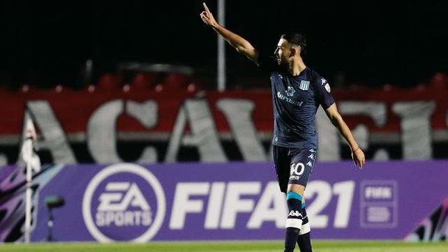Se arrima. Novillo estuvo a préstamo en Racing y ahora podría recalar en Central.