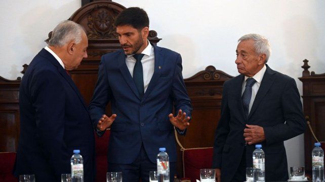 La relación entre el gobierno de Maximiliano Pullaro y los jueces más antiguos de la Corte Suprema de Justicia de Santa Fe
