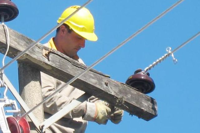 Cortes de luz: usuarios se quejan por la reparación económica