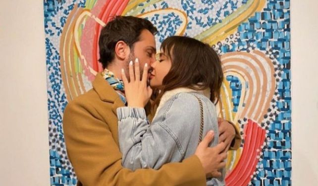 Celeste Cid junto al músico Abril Sosa. La pareja anunció su compromiso en redes sociales.&nbsp;