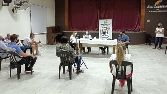 Reunión de la junta de Defensa Civil de la ciudad de San Cristóbal