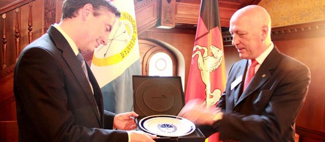El presidente del Estado de Baja Sajonia agasajó a Bonfatti