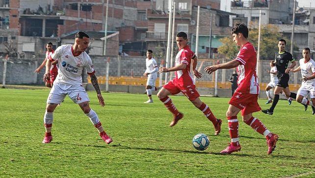 La Reserva de Unión volvió al triunfo y superó a Huracán por 1-0.