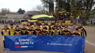 El aurinegro. Oriental ganó en su cancha y con un empate seguirá adelante.