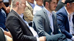 Junto al Ministro de Desregulación del Estado, Federico Sturzenegger, el intendente Leonel Chiarella participó de la presentación de la nueva conexión aérea.