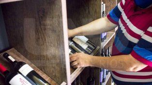 Hoy se celebra el Día Mundial del Malbec. Si bien es el varietal preferidos en Paraná y a nivel país, la crisis económica generó una baja en las ventas de vino