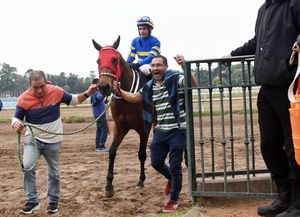 Las imágenes que dejó la reunión número 14 del Hipódromo Independencia
