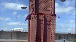 Colocan elementos de seguridad para que no se pueda acceder a las torres del Colgante