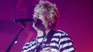Pity Álvarez volvió a Rosario y 25 mil personas cantaron sus clásicos