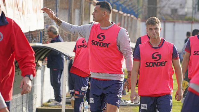 Charrúas. Milton Caraglio y Octavio Rubarth hicieron sus presentaciones con la camiseta de Central Córdoba