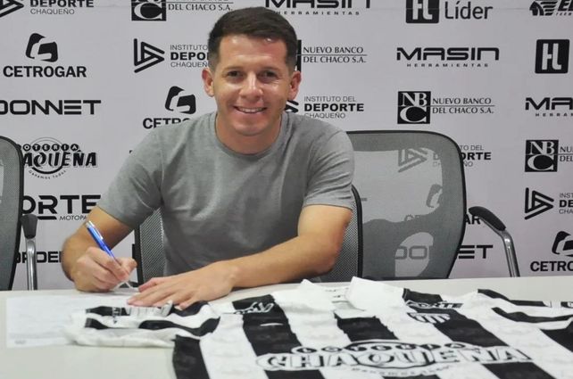 Nicolás Silva firmó y jugará en Chaco For Ever.