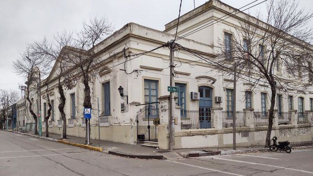 Rosario tiene calles estrechas y casi sin ochavas