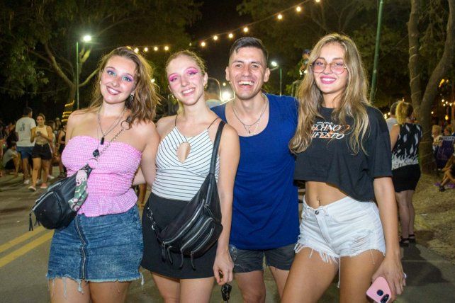 Camila Bellingeri, Florencia Balivasevich, Ema Valle y Sofia Gaggioli