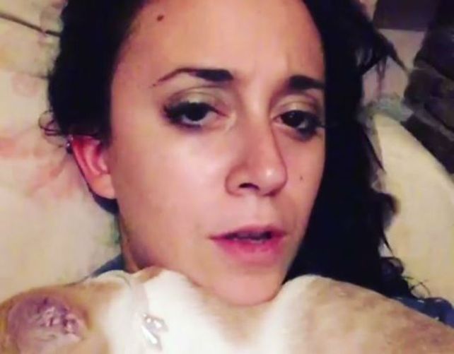 Naiara Awada muy angustiada porque convocó a una juntada y no fue nadie