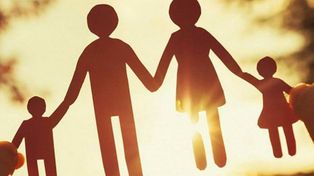 En Santa Fe son 142 chicos y chicas que esperan ser adoptados: la inscripción de aspirantes es 100% digital.