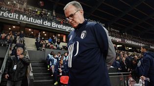 Lille anunció nuevo cuerpo técnino mientras resuelve la salida de Bielsa