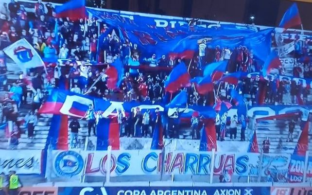 Central Córdoba estuvo muy bien acompañado en Caseros.