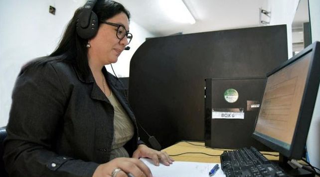 Impulsan línea gratuita para reclamos hechos desde celulares