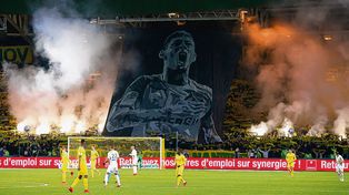 Emocionante homenaje a Emiliano Sala en un partido del Nantes