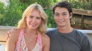 Valeria Mazza con su hijo Tiziano, quien este miércoles volverá a ser intervenido quirúrgicamente.