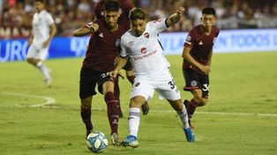 Cumpli&oacute; con creces. El tucumano tuvo un buen trabajo con la pelota en los pies.