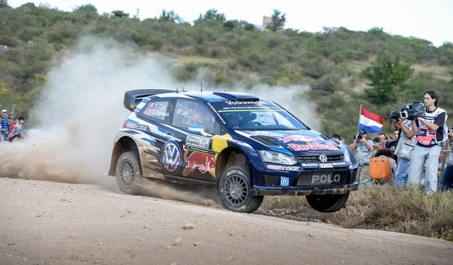 Rally Argentino 2015: Mikkelsen gana el tramo y Ostberg se acerca a Meeke