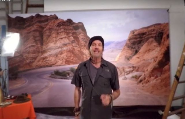 Facundo Arana conduce la presentaicón del nuevo modelo de Chevrolet.&nbsp;