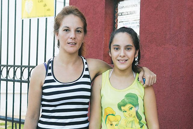 Mucho ejercicio hay en el barrio, entre deportistas y caminantes