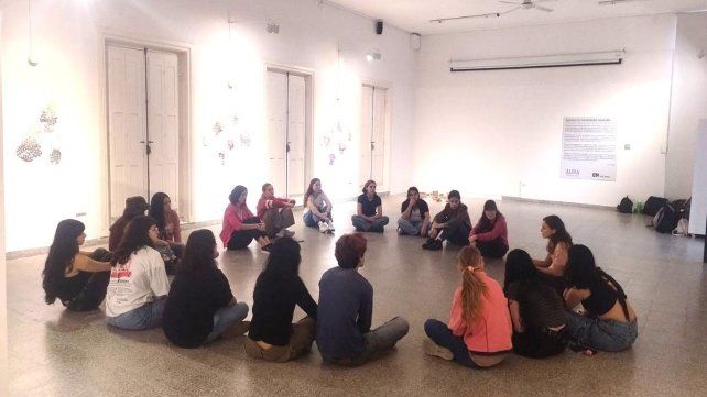 Invitan a un taller gratuito de dibujo en el Centro Experimental de Arte Contemporáneo AURA