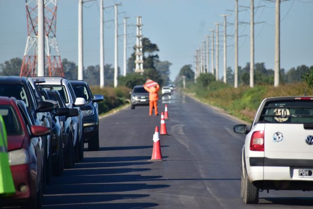 Puerto San Martín inauguró otro tramo pavimentado de calle Héroes de Malvinas, en el límite con Timbúes